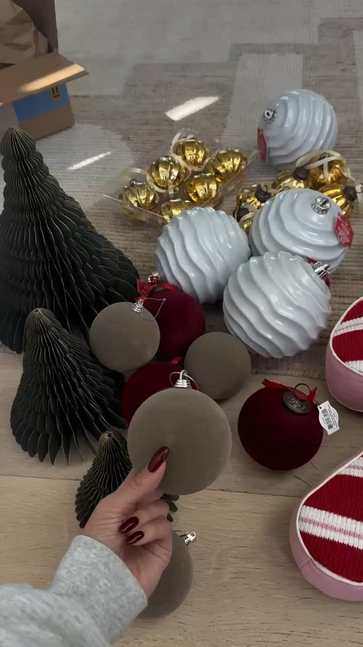 Give me all the Christmas decor!! 🎄 loving all these new ornaments - they are high sell out risk!

Holiday decor, Christmas ornaments, velvet ornaments, brown ornaments, white ornaments, gold ornaments, Christmas pillow, Christmas decorations, Walmart home, Walmart finds, Christine Andrew 

#LTKVideo #LTKHome #LTKHoliday