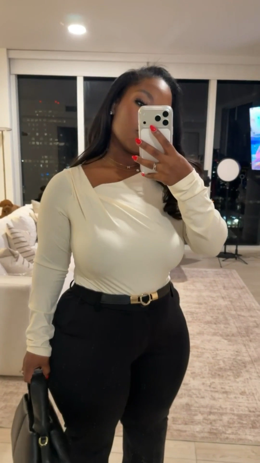 Cute night time look that’s super simple but also looks elevated with the detailing on the neckline, paired with cute accessories I found on Amazon 🤍

Top: Size L
Pants: 16 Regular 

Date night outfits, work outfit, amazon finds, amazon fashion, curvy girl outfits, work pants, work bag, clear heels, fall outfits women, amazon accessories, Emmy Petit

#LTKMidsize #LTKWorkwear #LTKPetite