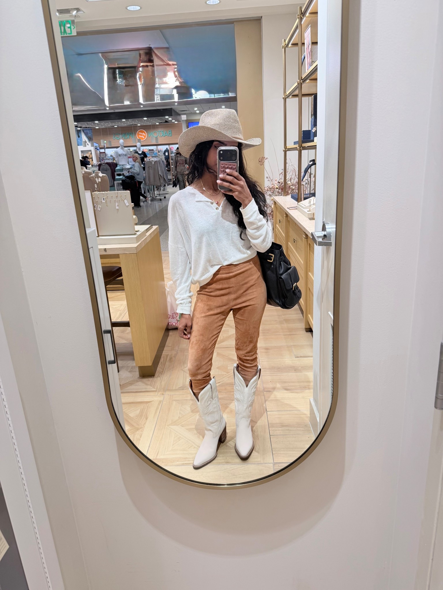 Travel fit 

#LTKTravel #LTKOver40 #LTKootd