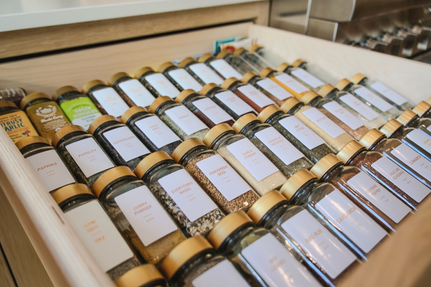 Spicin up every nook in this kitchen.
.
.
.
#casa1708 #shaiorganized #organizer #professionalorganizer #austinorganizer #austintexas #organizedlife #stayorganized  #mariekondo #austintexas #afreshstart #moveinready  #dreamhome #dreamcometrue #homeorganization #newhome #customhomes #austinrealestate #luxuryhomes