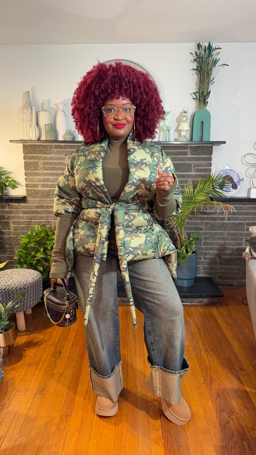 Check out this standout puffer jacket—it's far from ordinary! I paired it with vintage wash cuff jeans and platform Ugg boots for a quick and stylish grocery store run.
 

#LTKootd #LTKMidsize