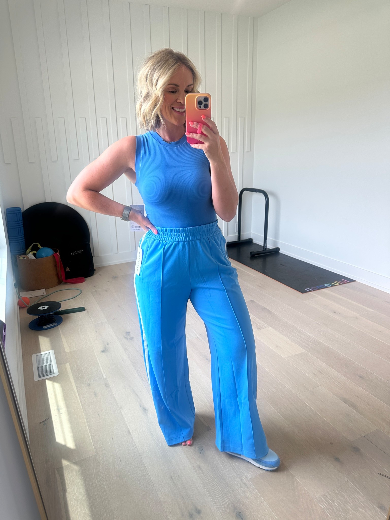 Give me all of this blue!!!!! It’s sooooo good!!!! I do think this will work for springs and summers!!! 🌷☀️ #hocspirng #tcispring #hocsummer #tcisummer #athleta 

#LTKMidsize #LTKOver40 #LTKActive