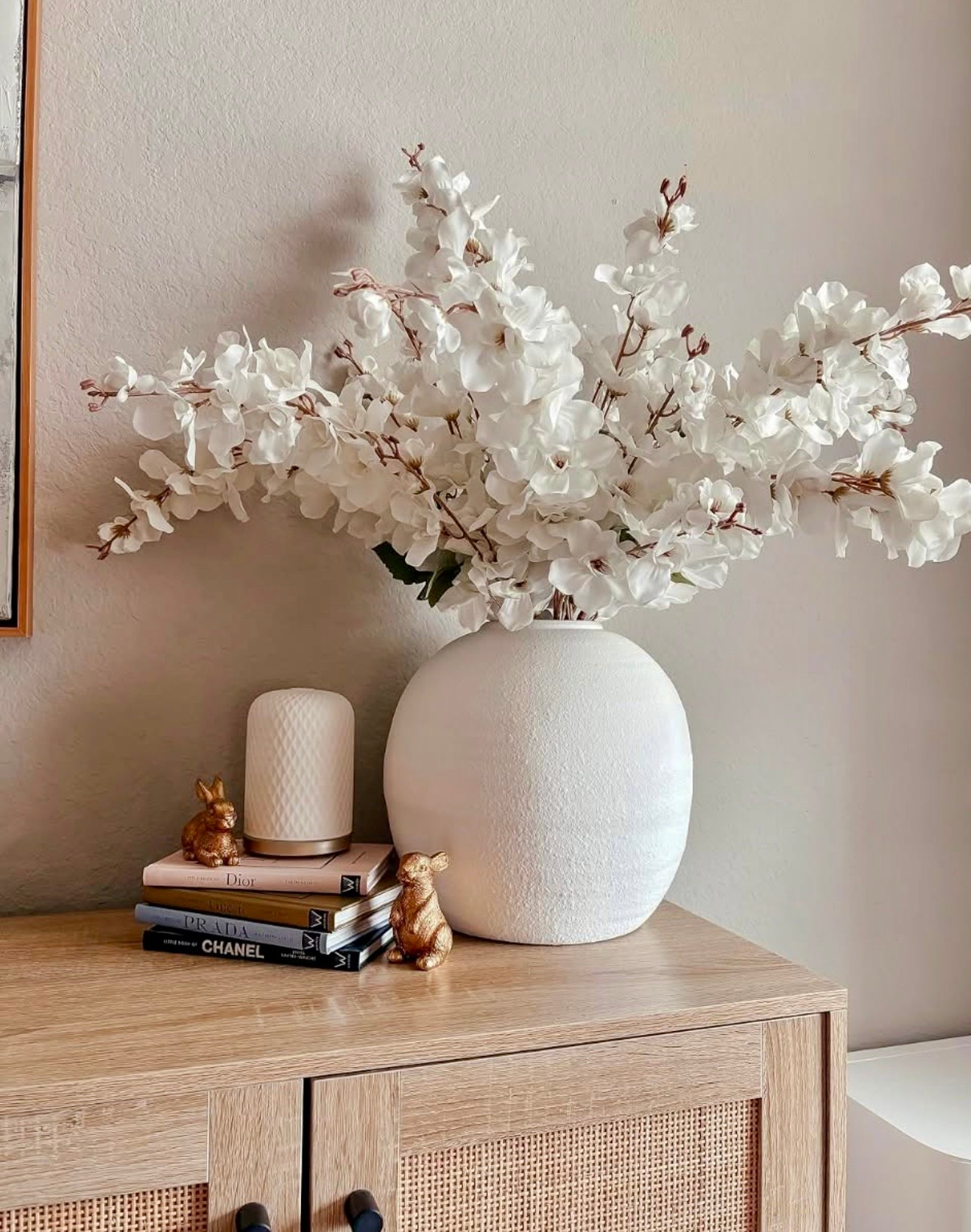 LOVE this little corner! 😍

Neutral accents, home accents, neutral decor, living room 

#LTKFindsUnder100 #LTKStyleTip #LTKHome