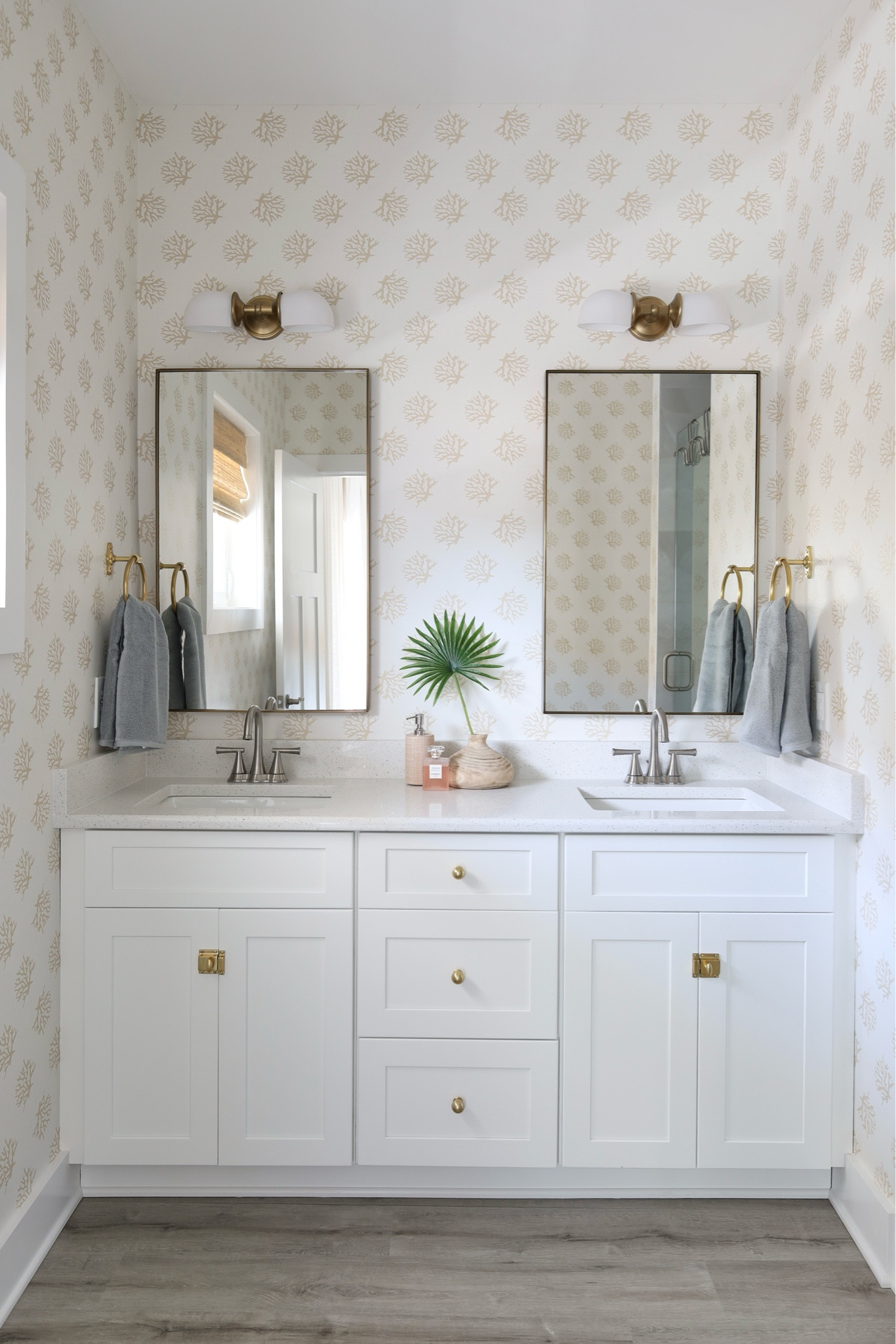 Pottery Barn, bathroom decor, wallpaper, mirror, sconce, woven toiletry tray

#LTKOver40 #LTKSaleAlert #LTKHome