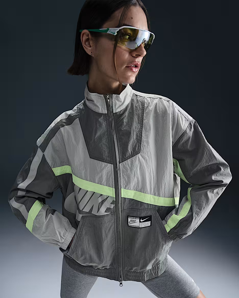 Sustainable MaterialsNike SportswearWomen's Oversized Woven Jacket | Nike (US)