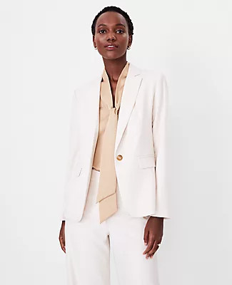Ann Taylor The Petite Notched One Button Blazer in Textured Stretch | Ann Taylor (US)