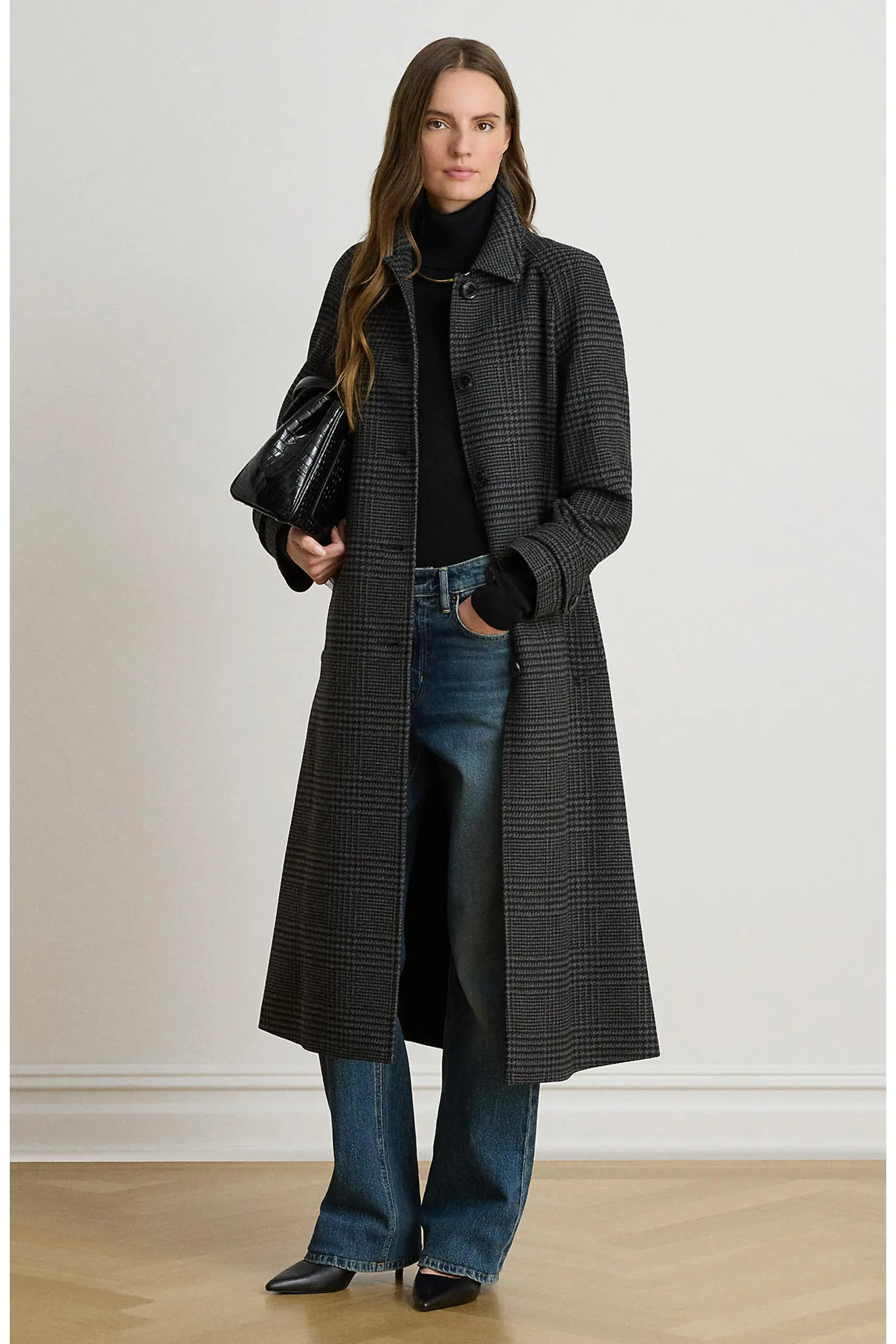 I opened the Nordstrom Anniversary Sale and suddenly I was planning my entire fall wardrobe 🍂 From sleek leather jackets that instantly add attitude to soft wool coats perfect for layering, every piece felt like a must-have. The trench coats gave that effortless Parisian vibe, while suede jackets added warmth and texture. It’s the kind of sale where you invest in pieces that never go out of style. Honestly, fall fashion just hit different this year ✨

#nordstromsale #falllayers #ltkfashion #timelessstyle #outerwearlove #falloutfitideas #nsale 

 #LTKSeasonal #LTKU #LTKSaleAlert