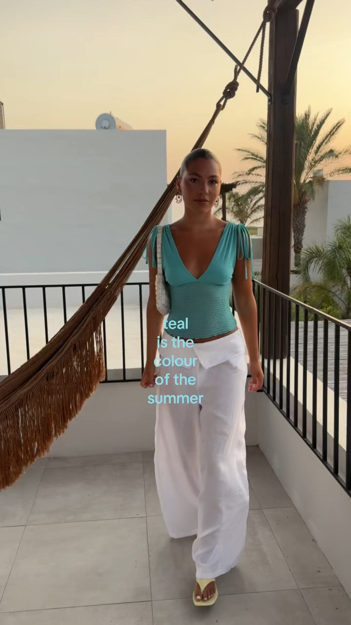 tealmaxxing🩵

cool girl outfit, summer outfit inspo, holiday look, teal top, fashion inspo

#LTKsummer #LTKeurope #LTKtravel