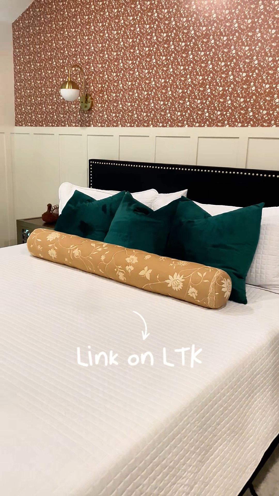 Want this exact look in your home? Every item in this green bedroom is shoppable on my LTK — from the cozy bedding to the accent decor.

🛋️ Shop the full room
🌿 Get the exact pieces
💚 Create your own green oasis

👉 Tap the link in my bio and shop the full room on LTK now!
#LTK #LTKHome #RoomReveal #BedroomDecor #HomeDecorInspo #GreenBedroom #InteriorDesign #ShopMyLook #HomeStyling #DecorFinds

If you want, I can also create 2 more versions with different tones (luxury, cozy, or minimal).
Happy shopping!
🎁 Shop now on LTK |
https://www.shopltk.com/explore/Elizabeth_Greever
🎁See our stories for link
🎁Link is also available on our bio

Follow us for more:
Inspiration 💫
Links to favorite materials 💚
Before & Afters 👏🏻
Shop & get inspired 👇🏻

#LTKHome #LTKValentine #LTKdayinmylife