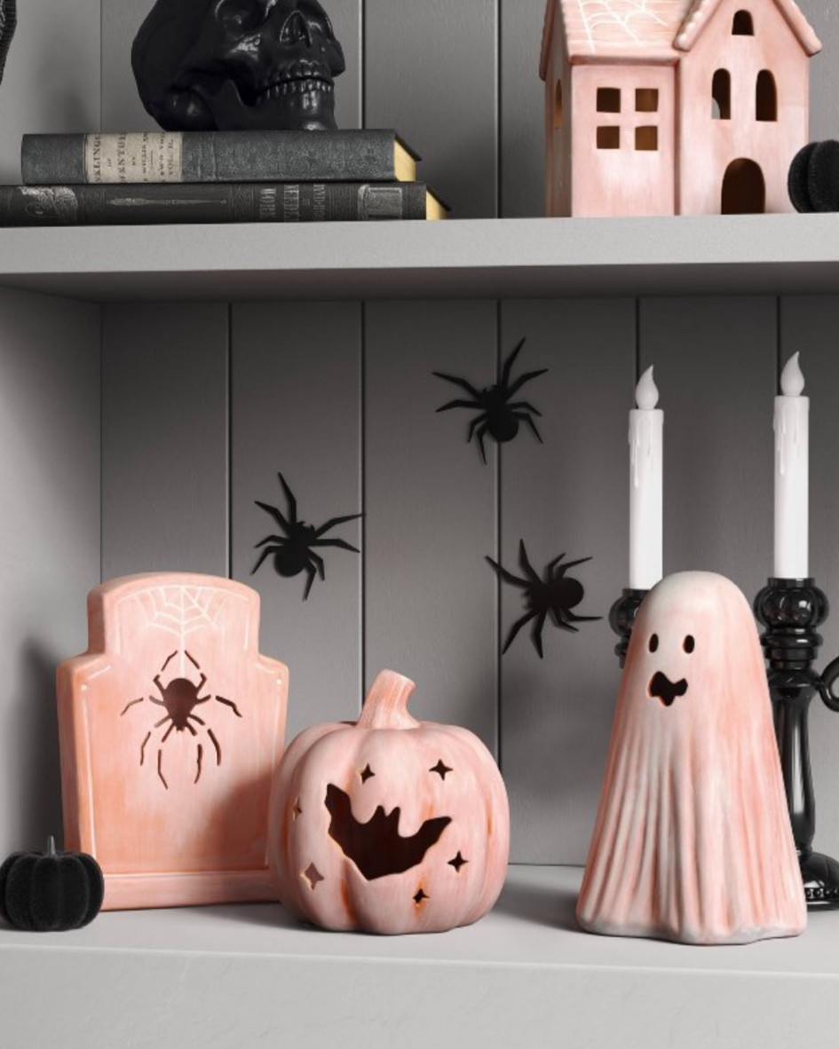 Terracotta pumpkins and Halloween decor

#LTKSeasonal #LTKHome
