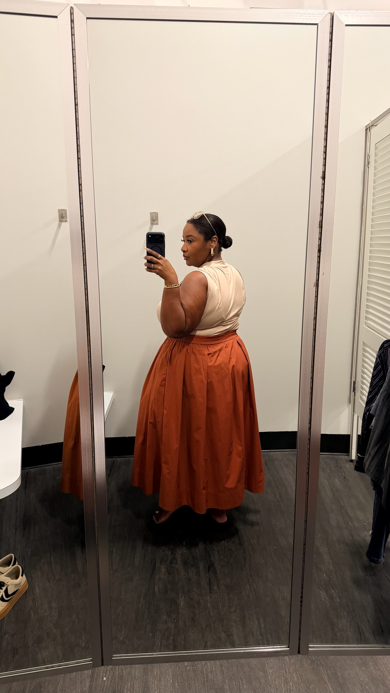 Snagged this skirt so fast!! I've been looking for something I can wear like this for summer but also with a sweater when it gets colder. Get you one shugg!

GRWM. OOTD. Plus size style. Macys Haul.

#LTKPlusSize #LTKMidsize #LTKdayinmylife