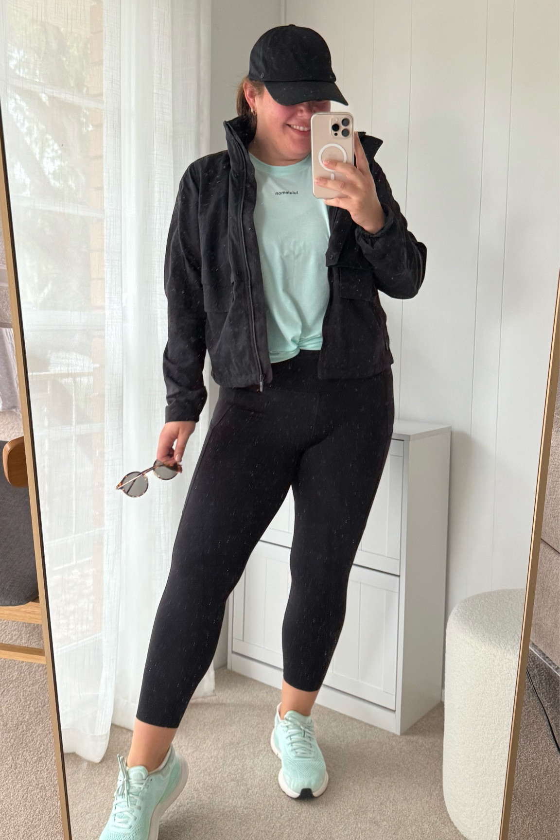 Hot girl walk outfit of the day 

Tights size US 10 AU 14
Jacket US 12 AU 16
Tank US 14 AU 18
