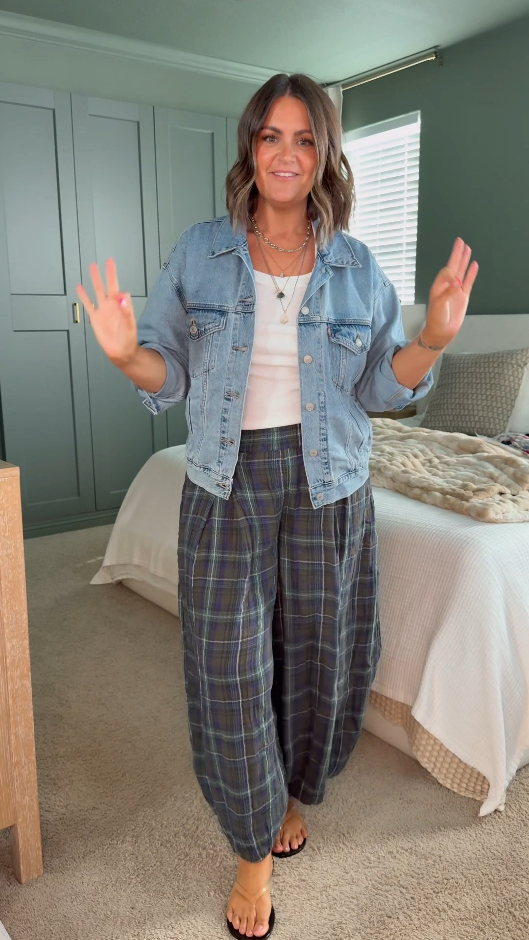 Pants & tank, large
denim jacket, medium 

Size 12, midsize, casual style, summer outfits, fall transition outfit, free people

#LTKgrwm #LTKOver40 #LTKMidsize