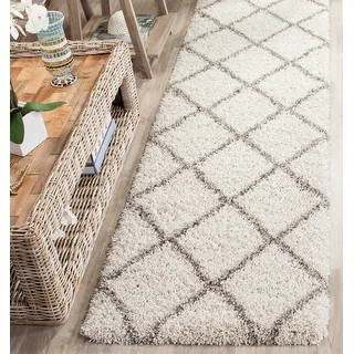 Safavieh Hudson Shag Estella Diamond Trellis 2-inch Thick Rug (2'3" x 10' Runner - Ivory/Grey) | Bed Bath & Beyond