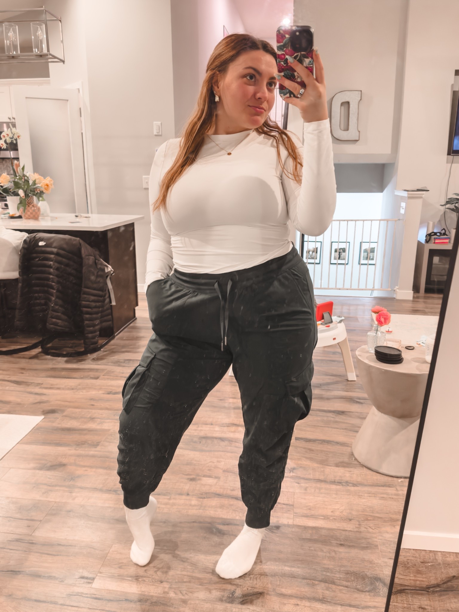 Comfy everyday fit. Pants can dress up or dress down 🤌🏼 i also add this necklace to every fit 😜

#LTKMidsize #LTKActive #LTKSpringSale