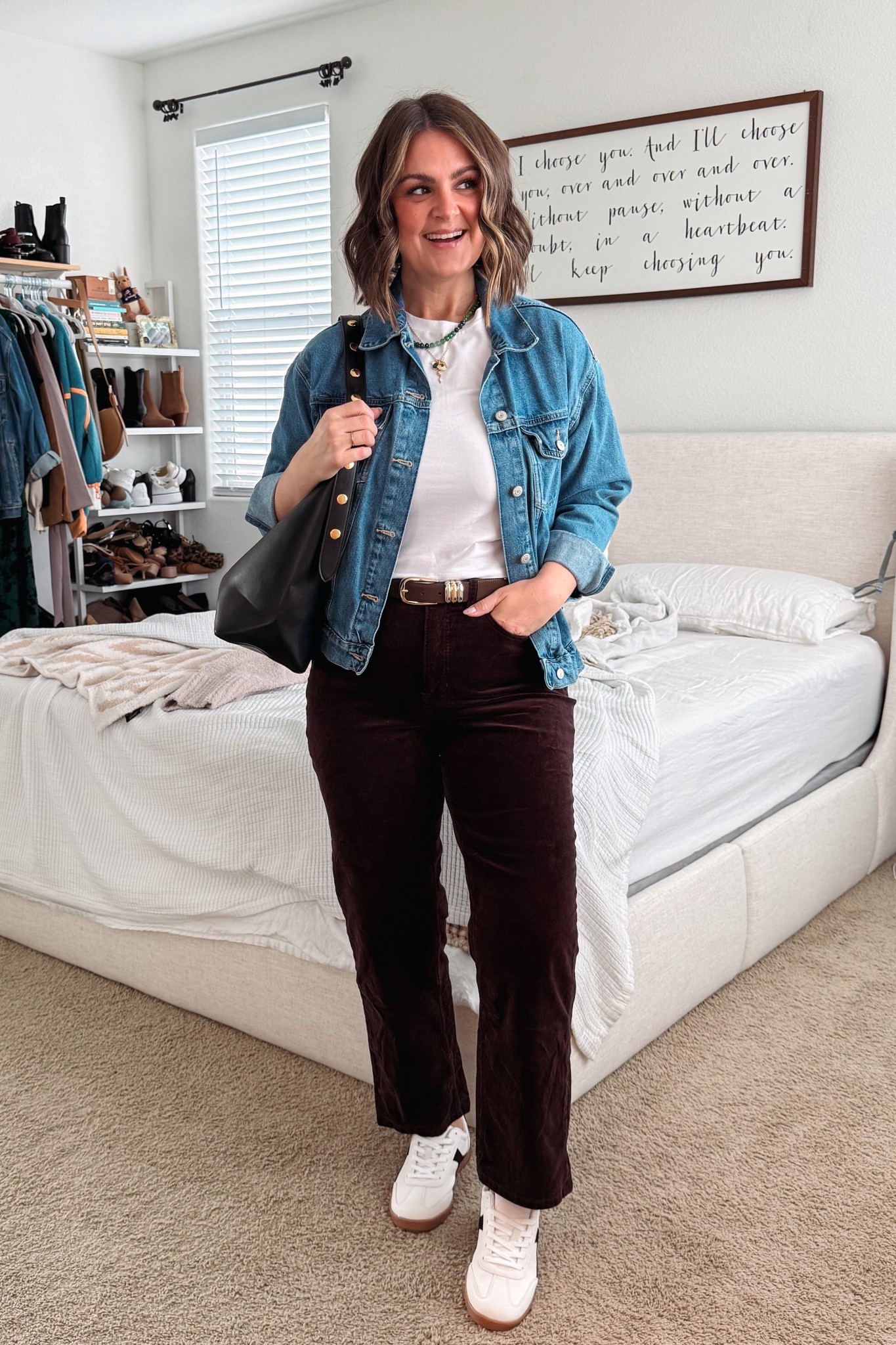 Easy winter casual outfit

Bra, xl
Tshirt, large
Pants, large 
Denim jacket, XL
Sneakers, true size 10

Spanx, corduroy, size 12, midsize 

#LTKMidsize #LTKootd #LTKSaleAlert