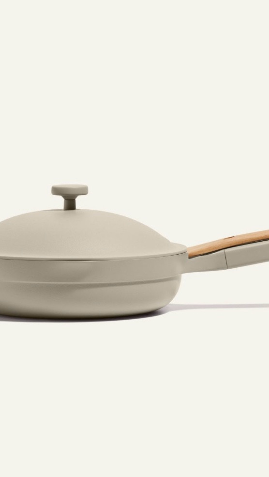 Browning up some ground beef in my favorite pan!  It's on sale right now    

#LTKCyberWeek #LTKGiftGuide #LTKfoodie