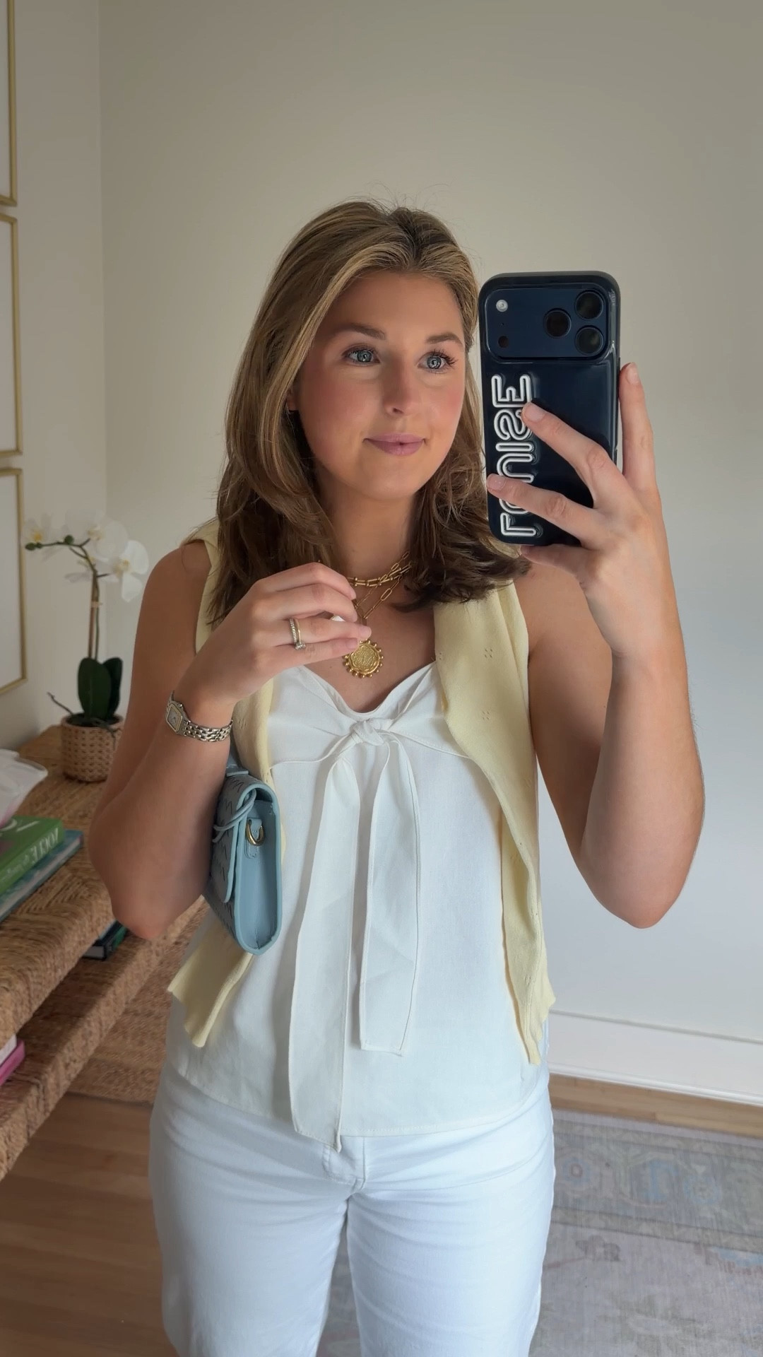 OOTD! Wearing a S in top and 0 in jeans 