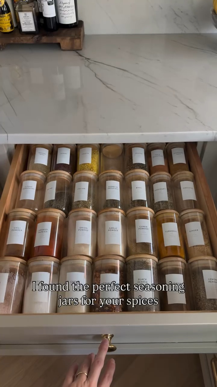 Who else loves organized spices as much as I do? 🙋‍♀️ Airtight, with labels, and real glass! Comment SHOP to get a link in your inbox!