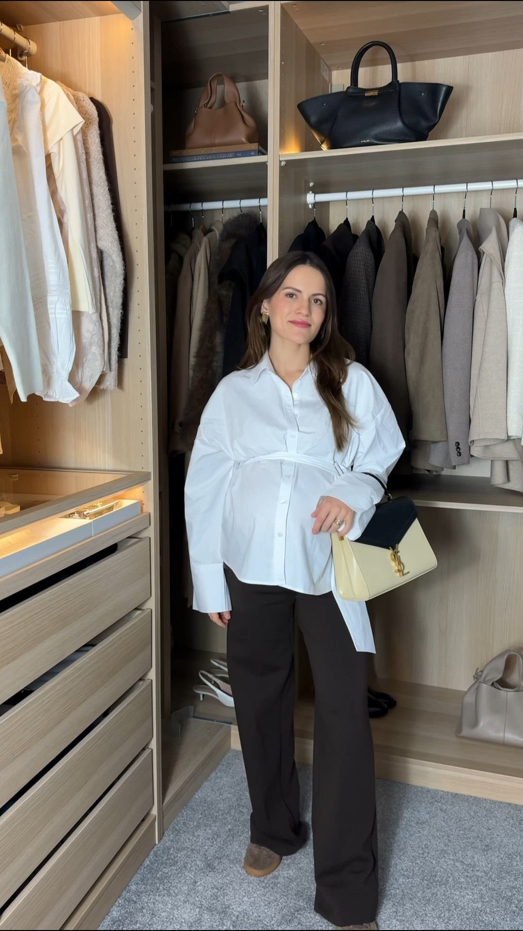 38 weeks pregnant and comfort is non-negotiable — but I still want to feel put together.

I always start with soft layers:
– a nursing-friendly, comfy bra
– a supportive belly band
– my stretchy hero trousers (size S, still wearing my usual size)

Finished with this relaxed shirt (UK 12) that gives room without feeling sloppy. 

Pieces I’ll wear again postpartum.

#LTKeurope #LTKuk #LTKmaternity