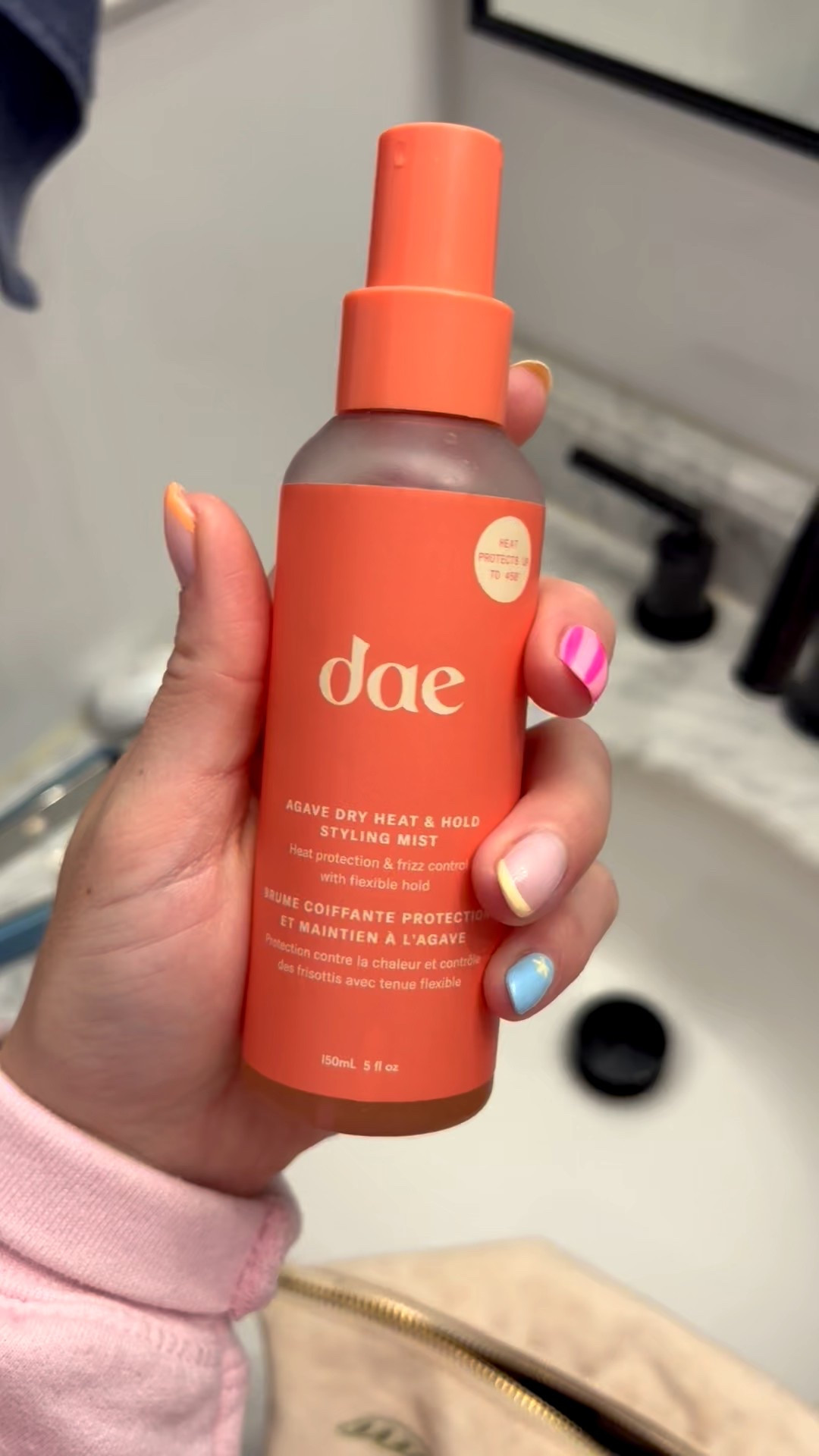 This dae heat protection is the bomb 💣 it smells soooo good and is perfect before styling your hair! 

#hair #dae #agave #hairstyling 

#LTKselfcare #LTKBeauty
