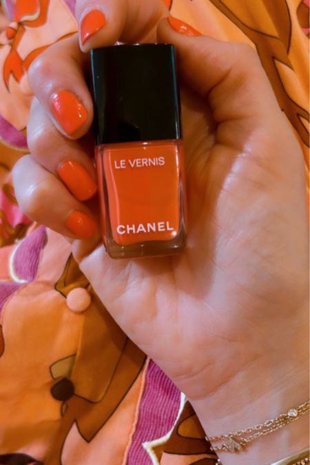 🧡 ORANGE 🍊 

#LTKbeauty #LTKSeasonal #LTKparties