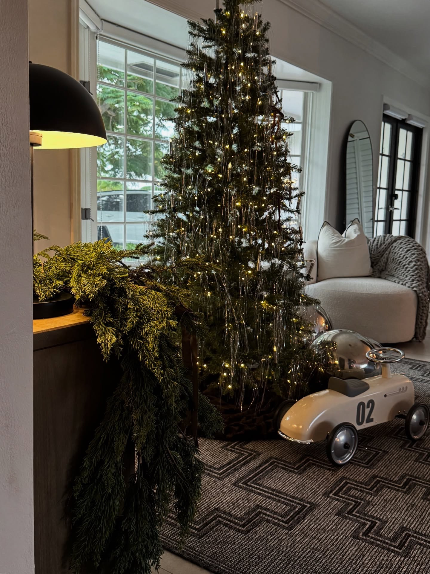 Christmas is slowly finding its way into every corner of our home ✨
I’ve been gathering inspiration and layering pieces I already own — it’s my favorite kind of decorating currently and I’m loving the result 🤎

Comment LINK for sources or shop my Christmas finds on LTK + Amazon (linked in bio)

#RalphLaurenChristmas #ClassicChristmasDecor #HolidayHomeInspo #ElegantHolidayHome #CozyChristmasStyle