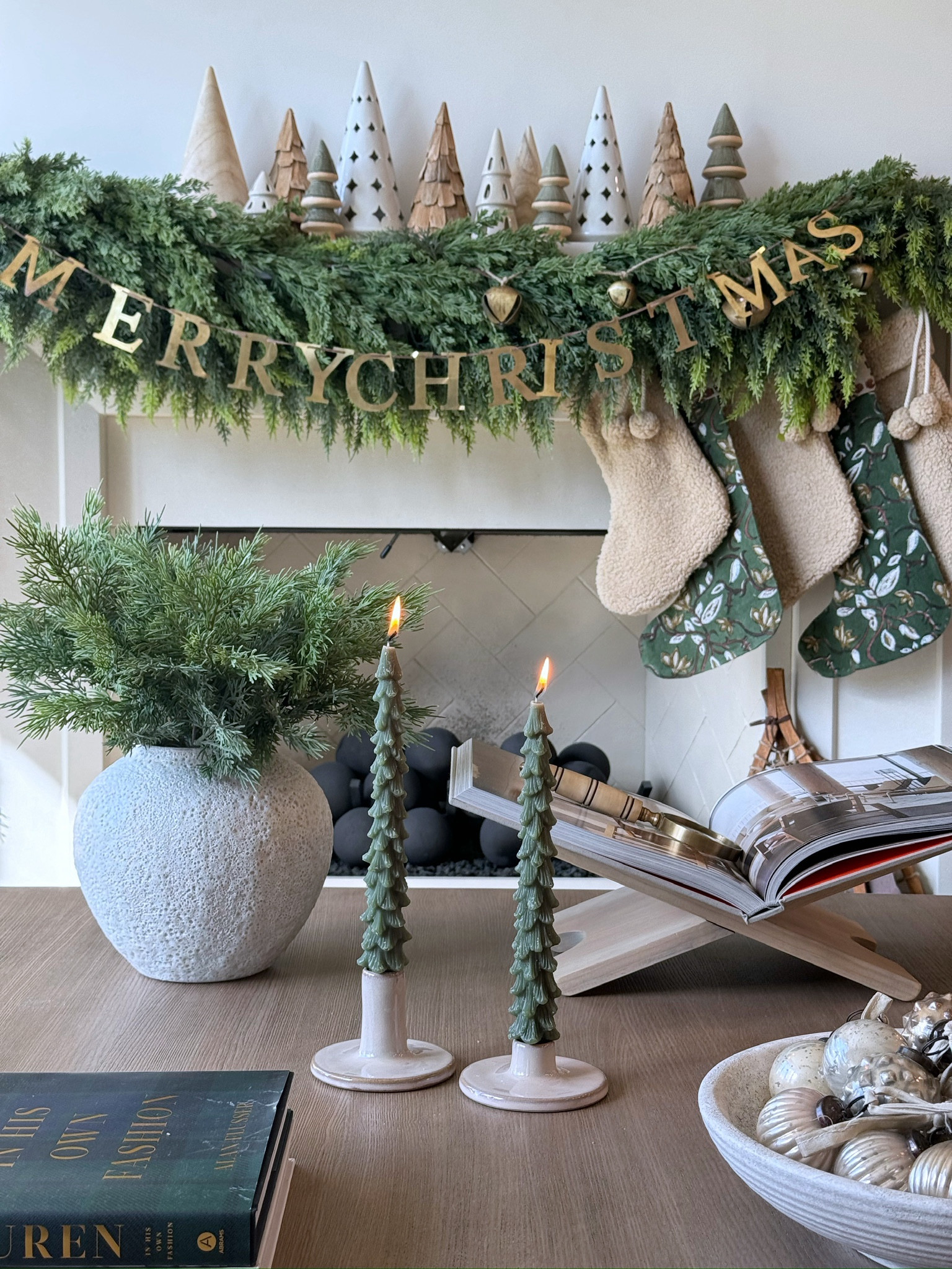 It’s beginning to look a lot like Christmas around here! 

Neutral home/organic decor/styling/home essentials/bedroom decor/living room decor/wayfair/favorite finds/home decor/Christmas decor/Holiday decor/mantel/garland/stockings

#LTKStyleTip #LTKHome #LTKHoliday