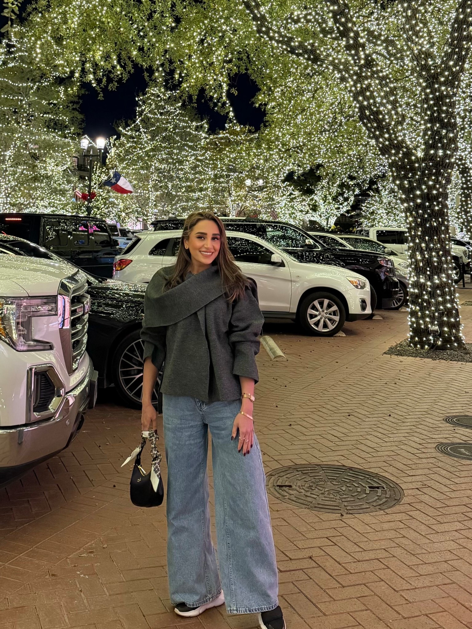 December outfit #december #outfit #dallasoutfit

#LTKSeasonal #LTKU #LTKBeauty