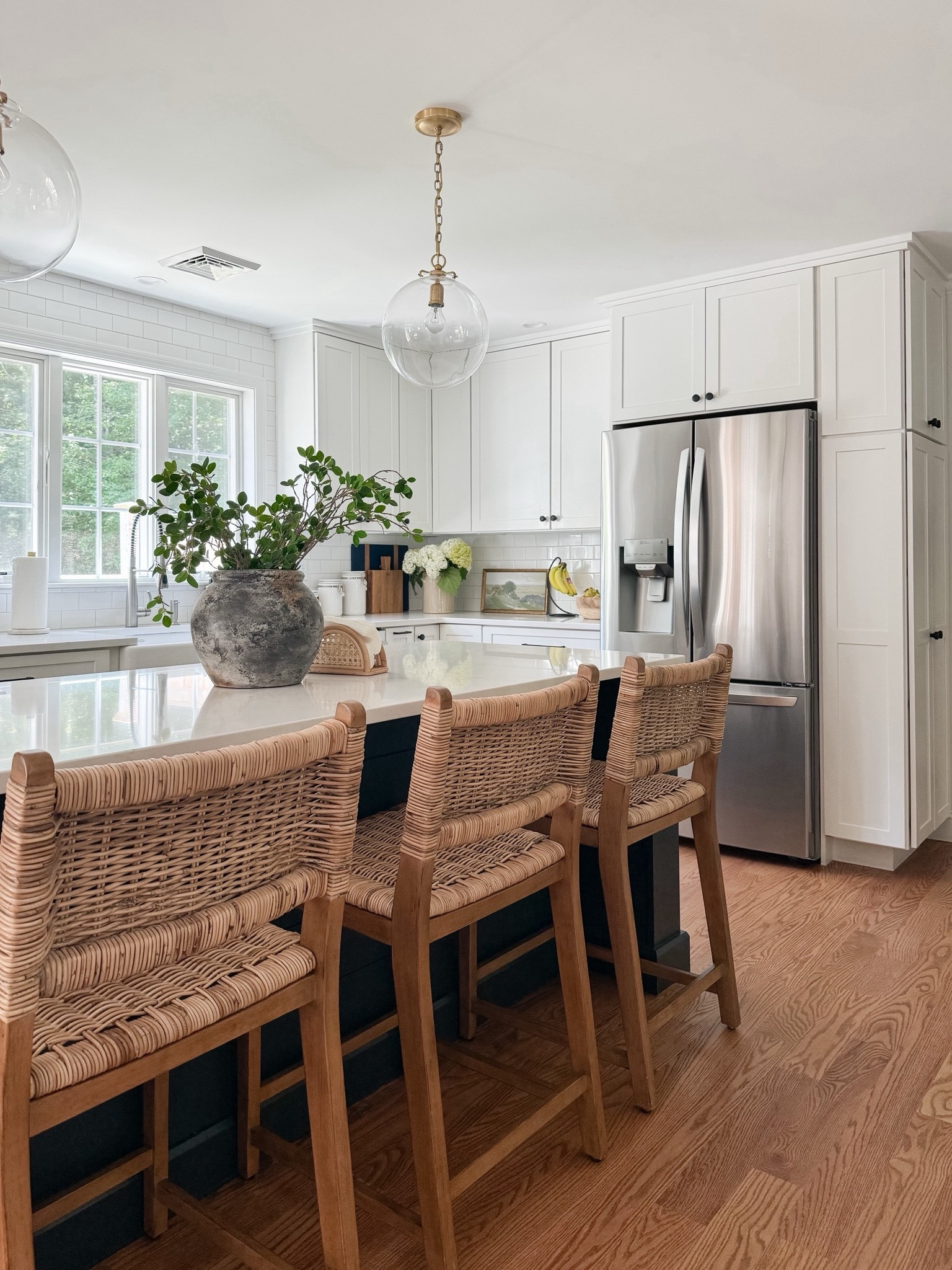 Summer home decor, vase, pendant lights, Loloi runner, kitchen decor, counter stools

#LTKstyletip #LTKhome #LTKfindsunder100