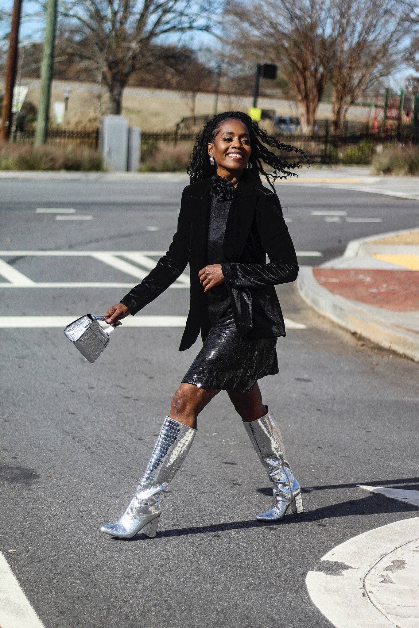 Make a chic entrance into the holiday season with @walmartfashion! From cute velvet blazers to sparkling sequin dresses and trendy metallic boots, elevate your style for holiday parties, get-togethers, date nights, or just because. #walmartpartner #walmartfashion