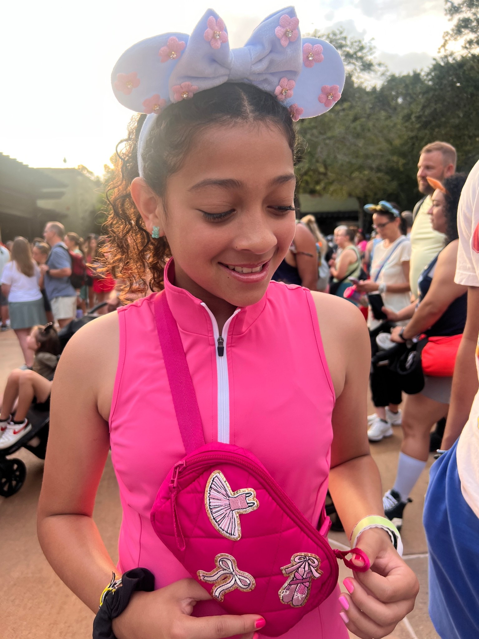 Disney world outfit. Disney outfit. Tennis dress. Minnie ears. Purse is slightly different but same brand

#LTKTravel #LTKFindsUnder100 #LTKStyleTip