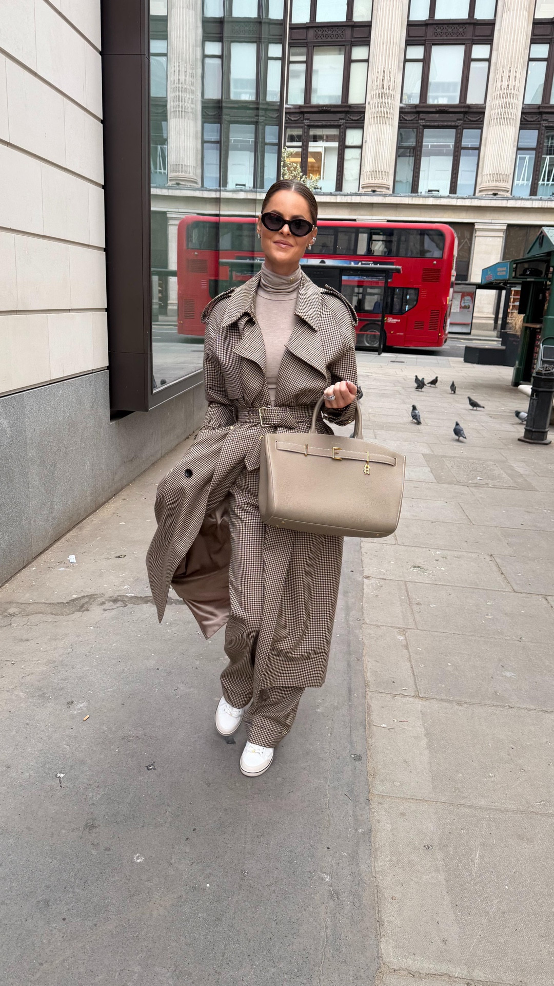 Get ready with me for a day in the city as the owner of a fashion brand 🤍

