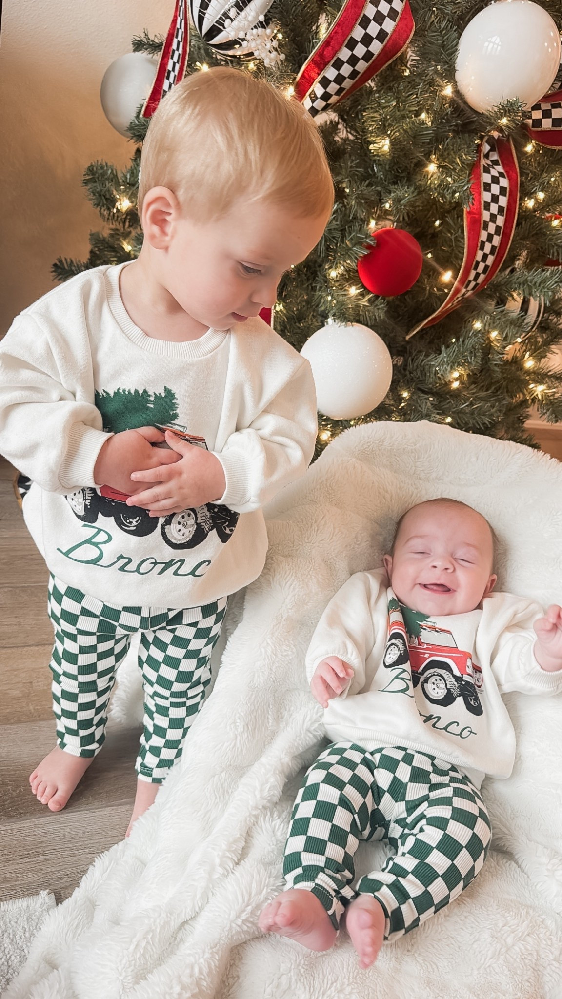 Christmas set on sale! 

#LTKSaleAlert #LTKmomlife #LTKootd