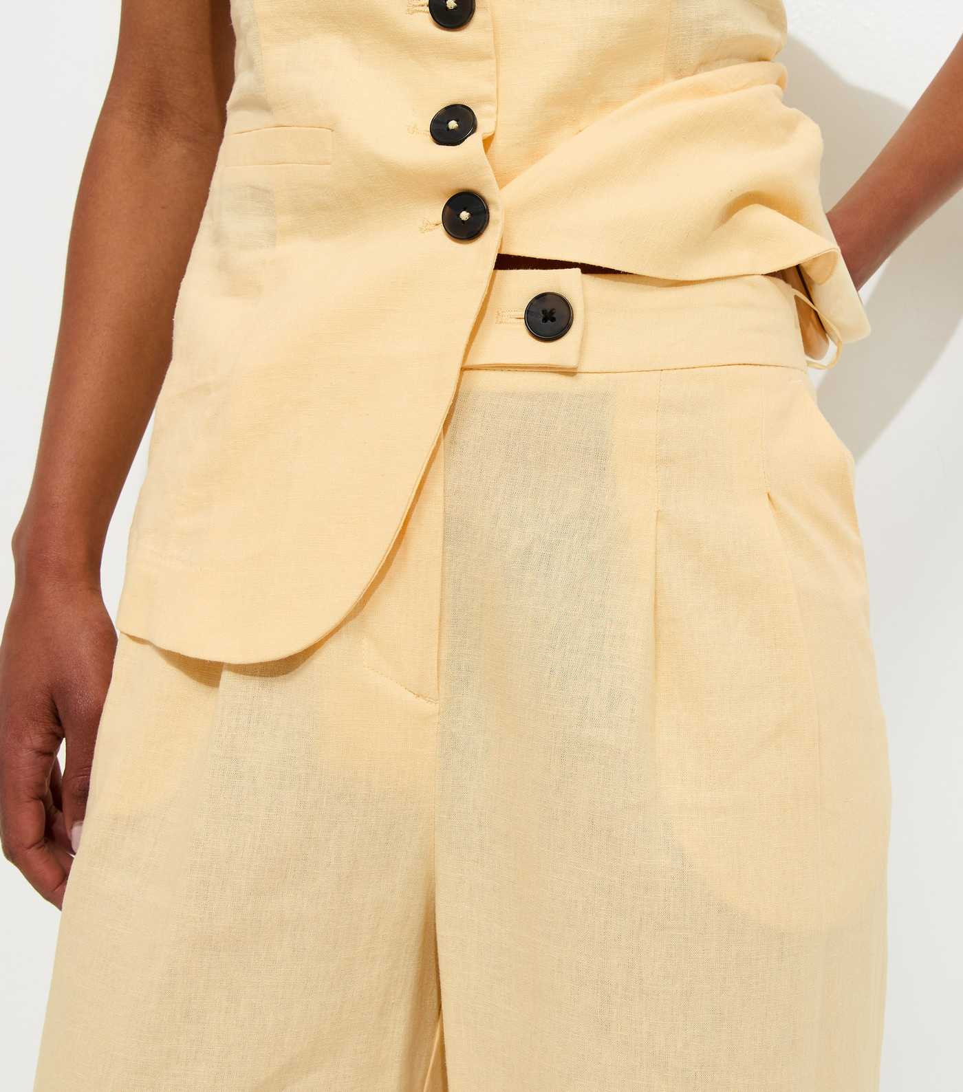 Light Yellow Linen Rich Tailored Trousers | New Look | New Look (UK)