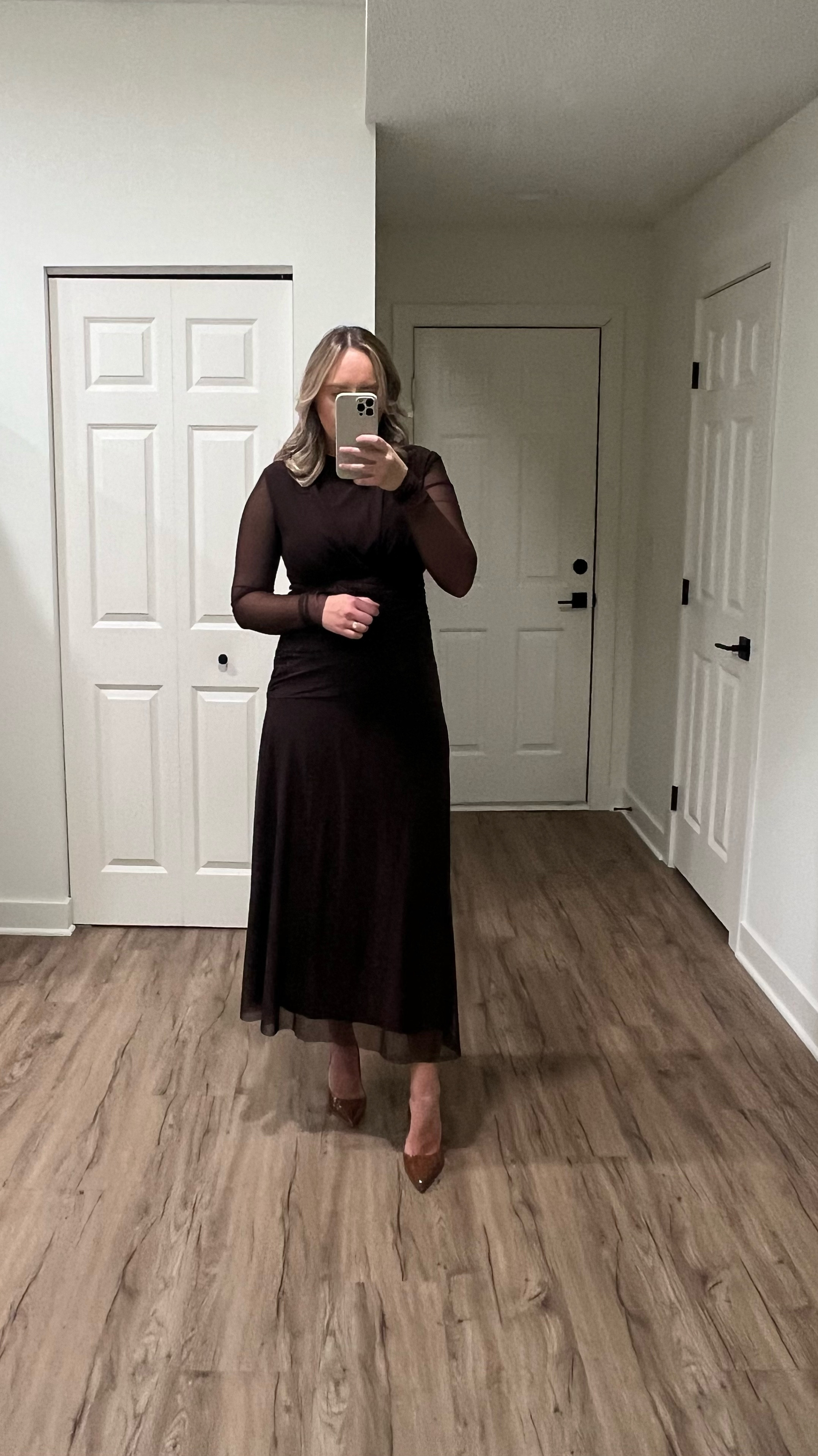 The most perfect brown dress from H&M 🤎

#LTKWorkwear #LTKFindsUnder50 #LTKStyleTip