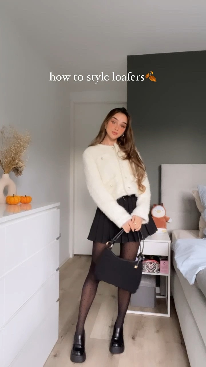 SHEIN DISCOUNTS🛍️: MXsweetinstabella15 or sweetinstabella15

3 ways you can style chunky heeled loafers 💕

Black Pleated Skirt, Slit Hem Ribbed Knit Sweater Workwear, Beige Button Front Teddy Jacket, Solid Crew Socks White, Black&White Striped Drop Shoulder Button Through Cardigan, Beige High Waist Solid Pleated Skirt, Black Textured Shoulder Bag, Women Loafers, Chunky Heeled Elegant Flatform Shoes Black, Black Quilted Shoulder Tote Bag 

#LTKGift

#LTKfindsunder50 #LTKstyletip #LTKVideo