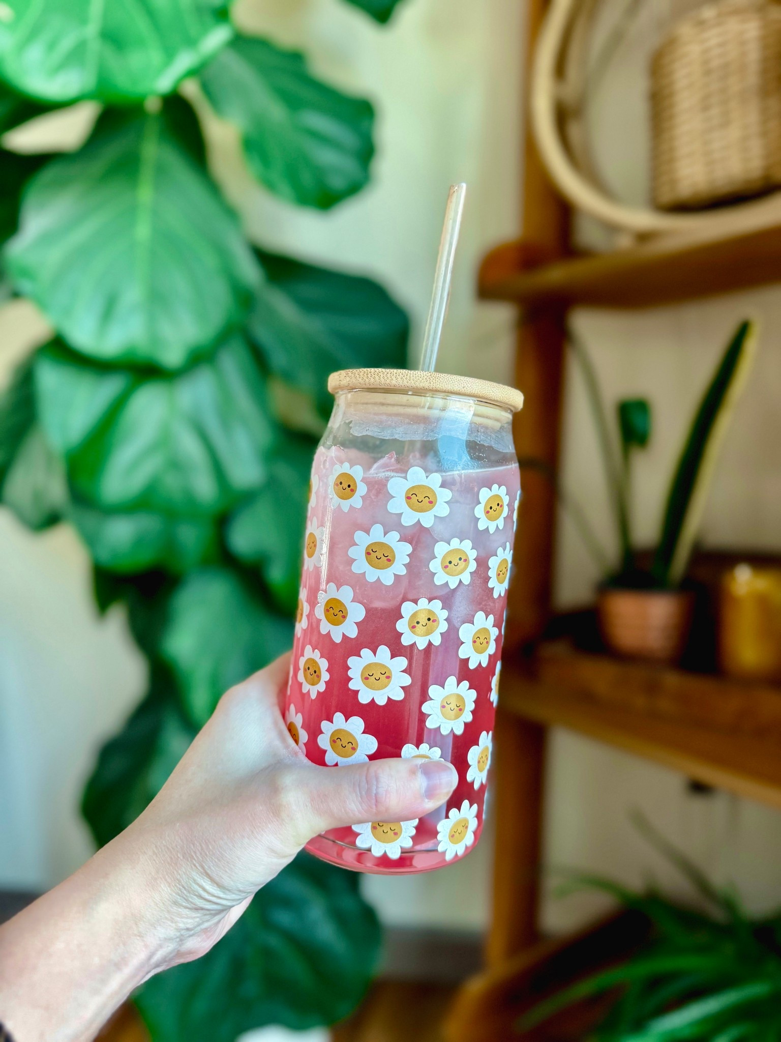 Hydrating 💗 

Drinking my favorite (uncaffeinated) Cure electrolytes 🌲 berry pomegranate!

20% off code: MARISSAWEARS20

I also linked my other favorite  caffeinated electrolytes and the sample pack if you’d like to try their flavors



#LTKPetite #LTKSeasonal #LTKBeauty