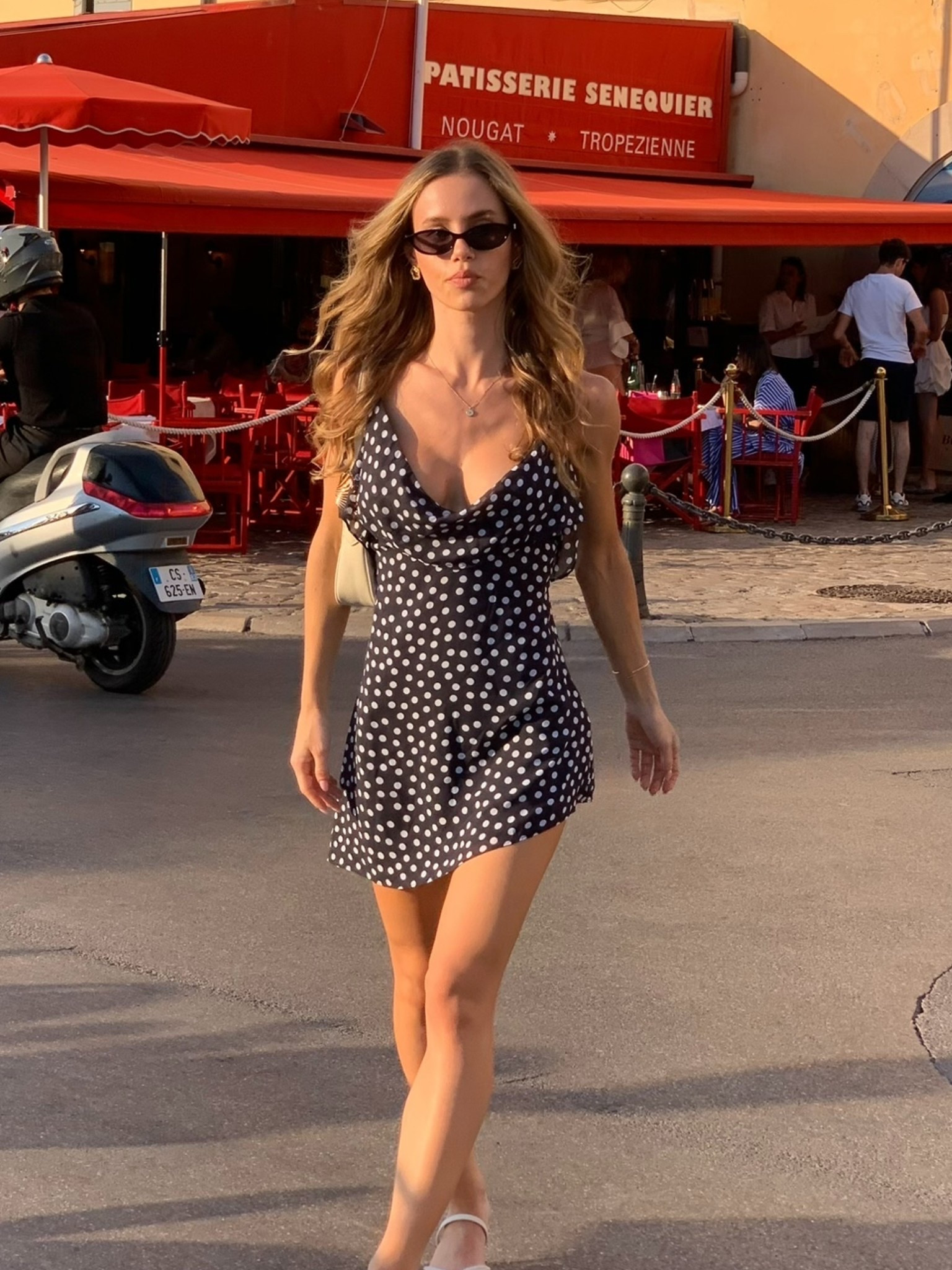 Dress is xs:)