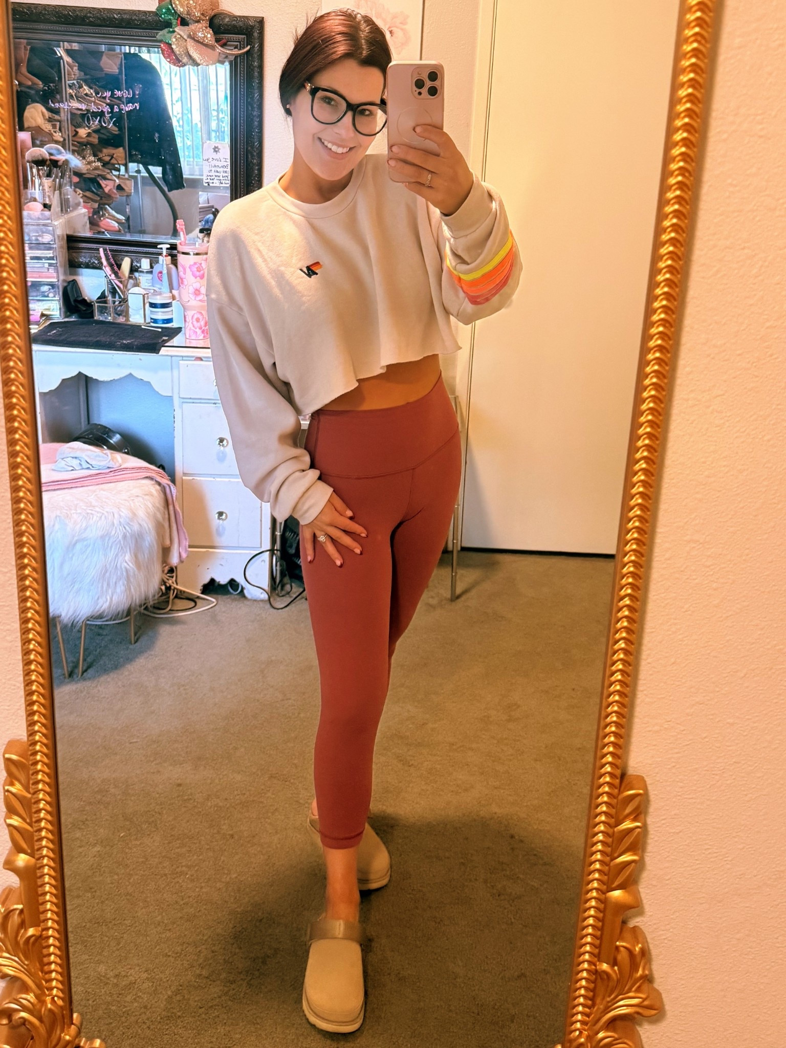 Legging and a crop top 🧸

#LTKootd #LTKActive #LTKPetite