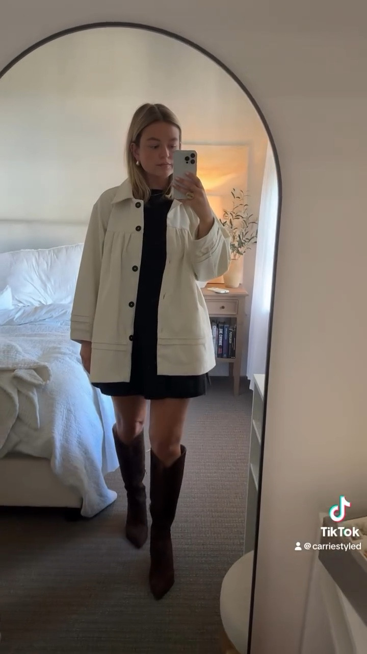 All too well season 🍂☕️🥰
.
.
.
.
@anthropologie jacket | @abercrombie linen dress | @dolcevita boots | @madewell earrings + necklace 

Shop all my outfits in link in bio. 
#anthropologie #dolcevita #abercrombie #everydaymadewell #ootd #fall #fallfashion #ltk #shopmy