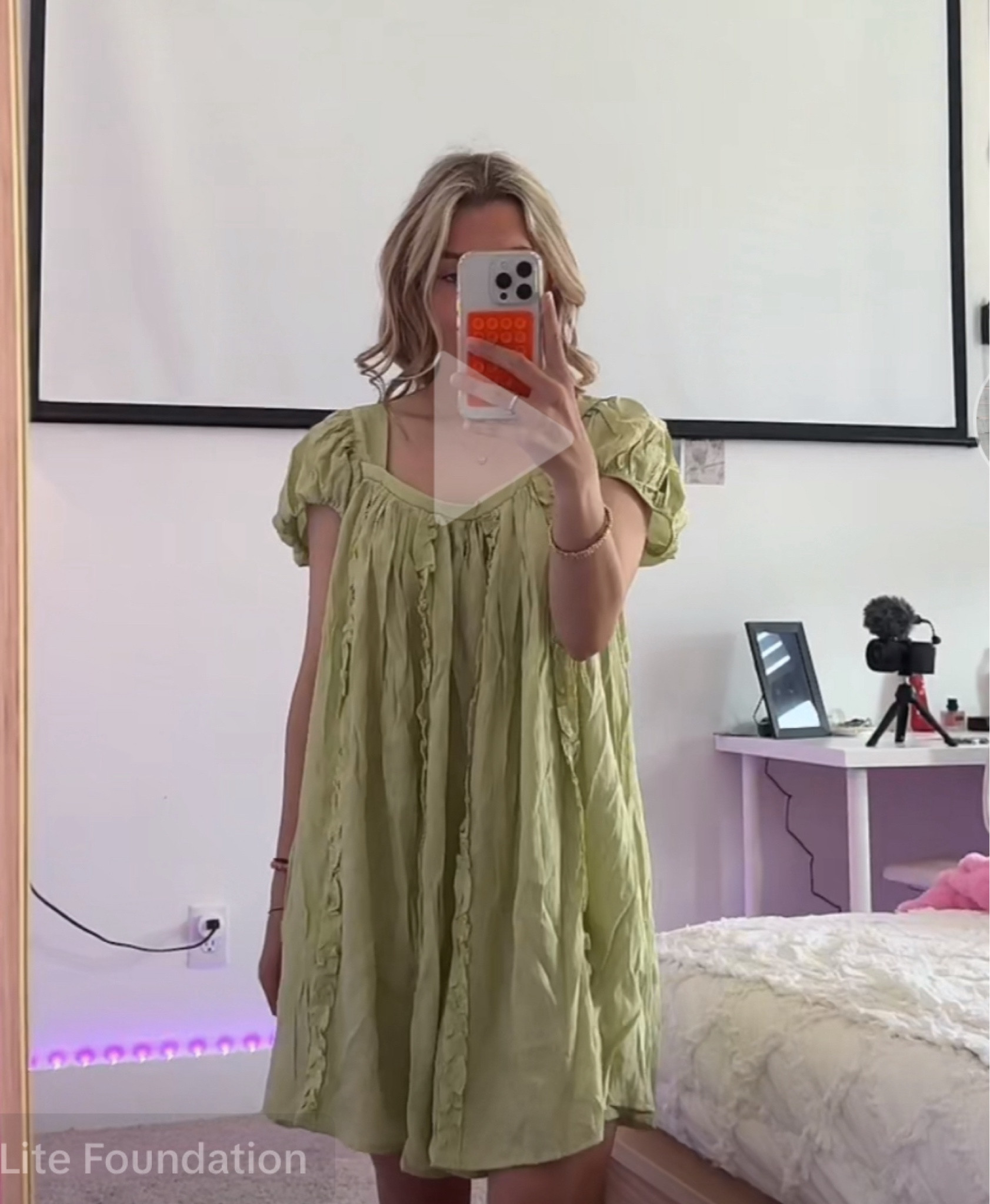 terrible pic but wearing a size XS! 