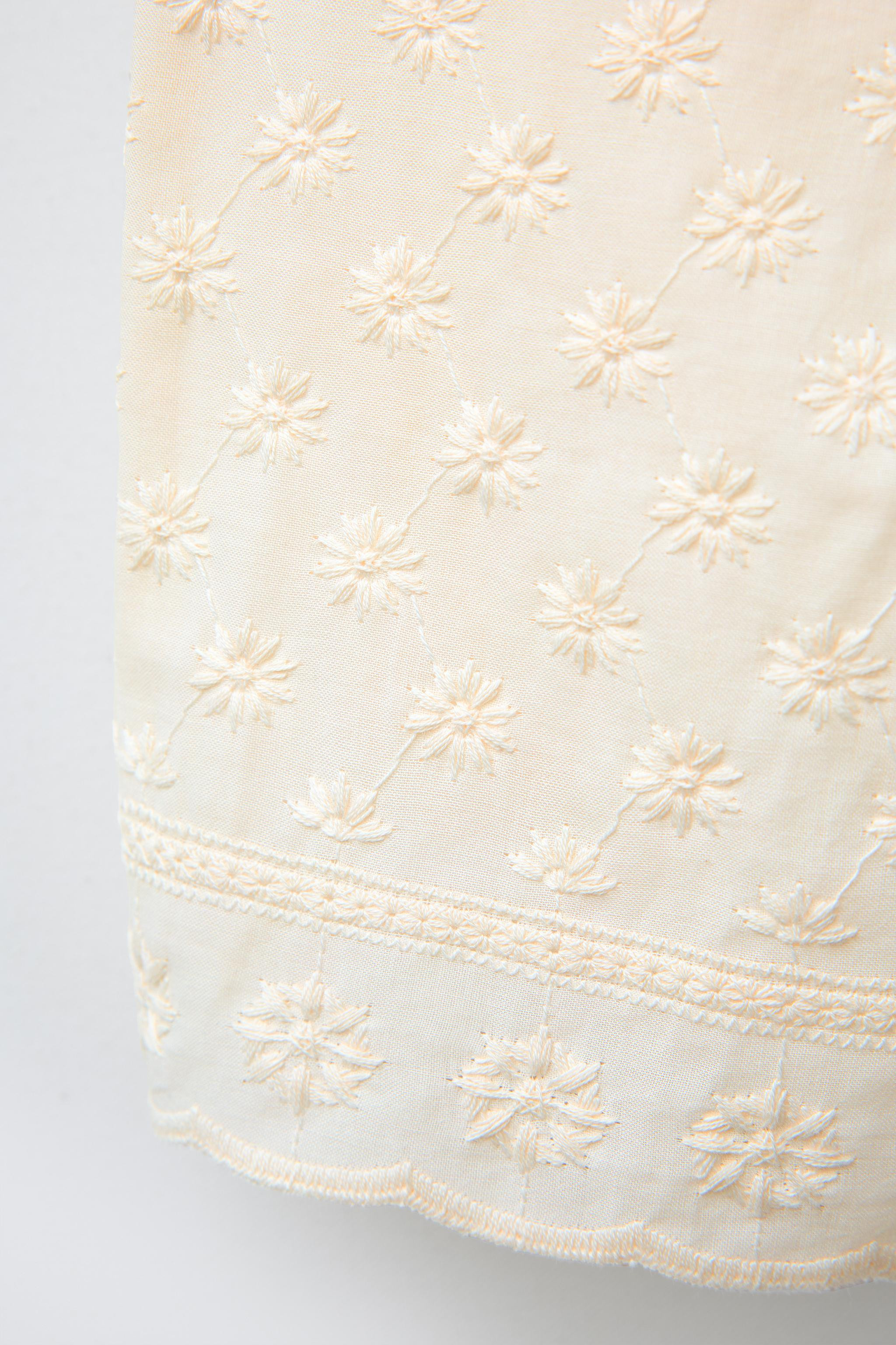 STRAIGHT LEG EMBROIDERED FLORAL PANTS | Zara US