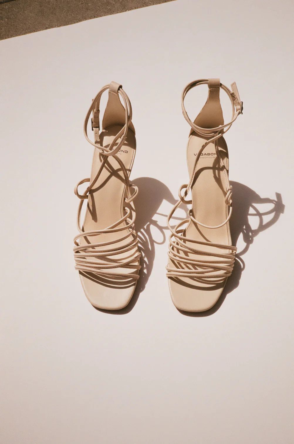 Amanda Strappy Sandal - Off White (36) | Lisa Says Gah