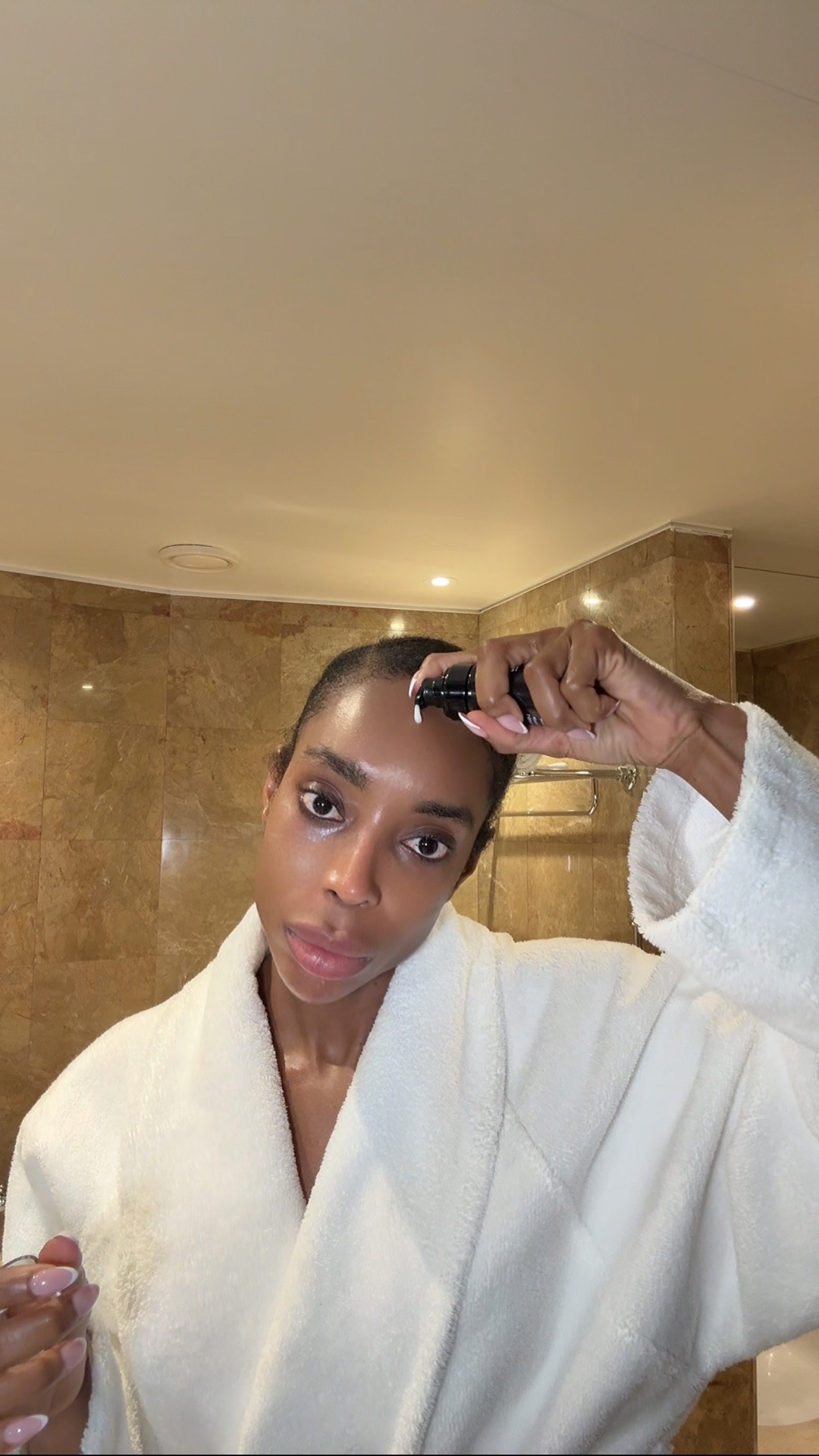 My 5 minutes nighttime skincare routine wherever I am 😊
#skincare