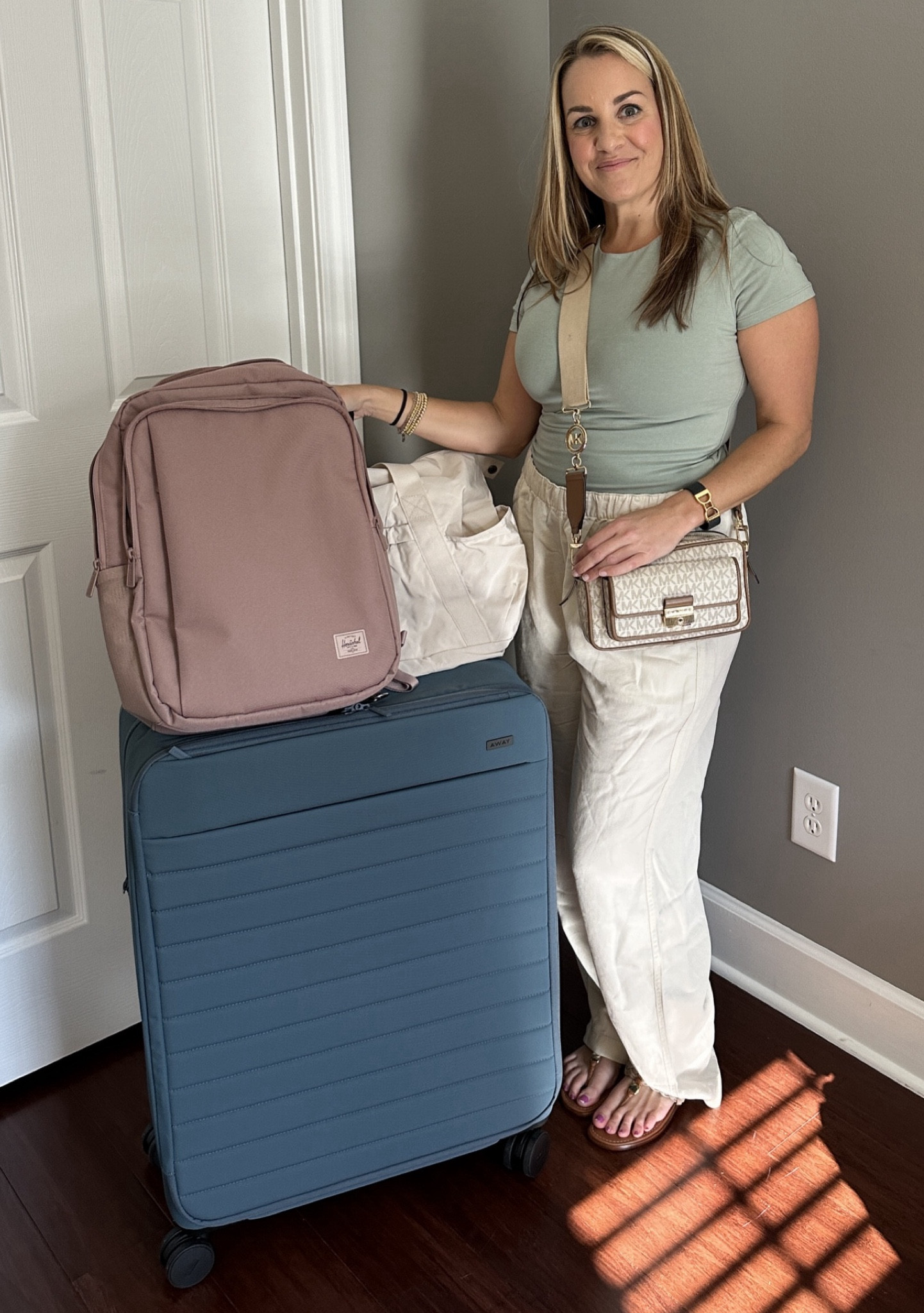 Giving you a sneak peak at my new travel gear. I might have a preferred color palette… just maybe. I can’t help it, these colors look so great together! 

#LTKTravel #LTKFallSale #LTKStyleTip