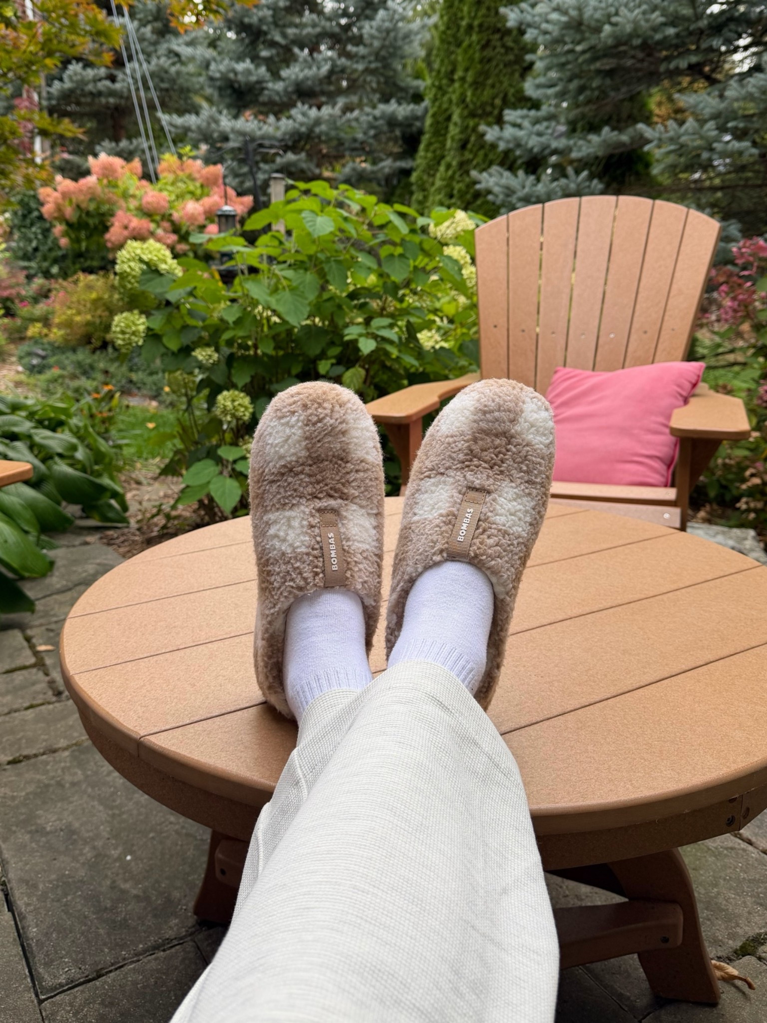 the comfiest autumn slippers for indoor/outdoor use. Fit is TTS 🤎

#LTKslippers

#LTKshoes #LTKstyletip #LTKshoes #LTKfall