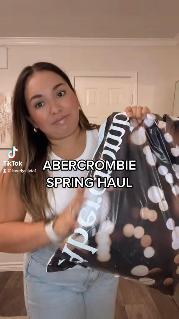 Got a mini Abercrombie spring haul 

Abercrombie haul, Abercrombie spring, Abercrombie spring haul, Abercrombie sale, Abercrombie style

#LTKunder100 #LTKsalealert #LTKstyletip