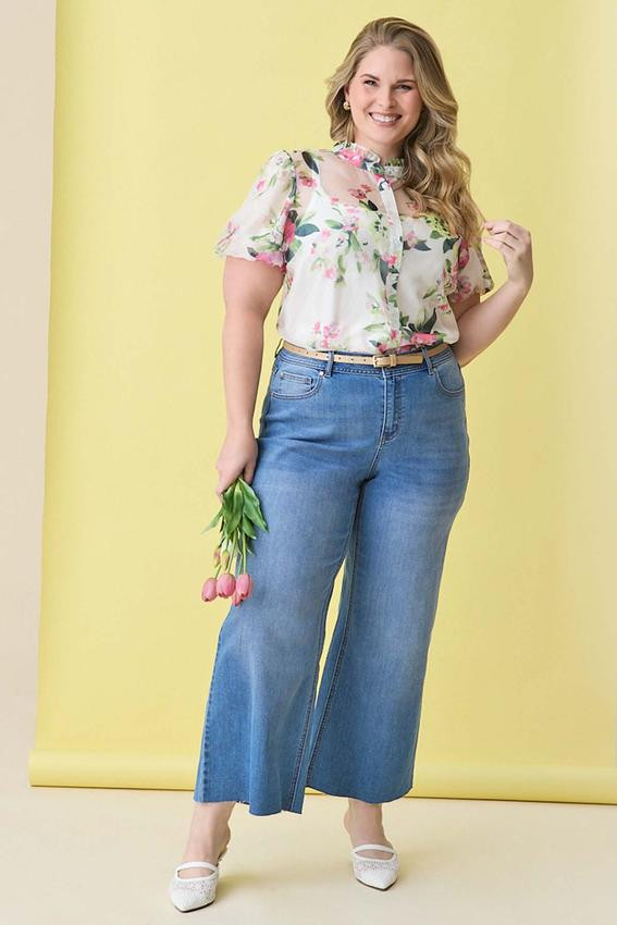 Plus Size Cropped Wide Leg Raw Hem Jeans | Cato Fashions