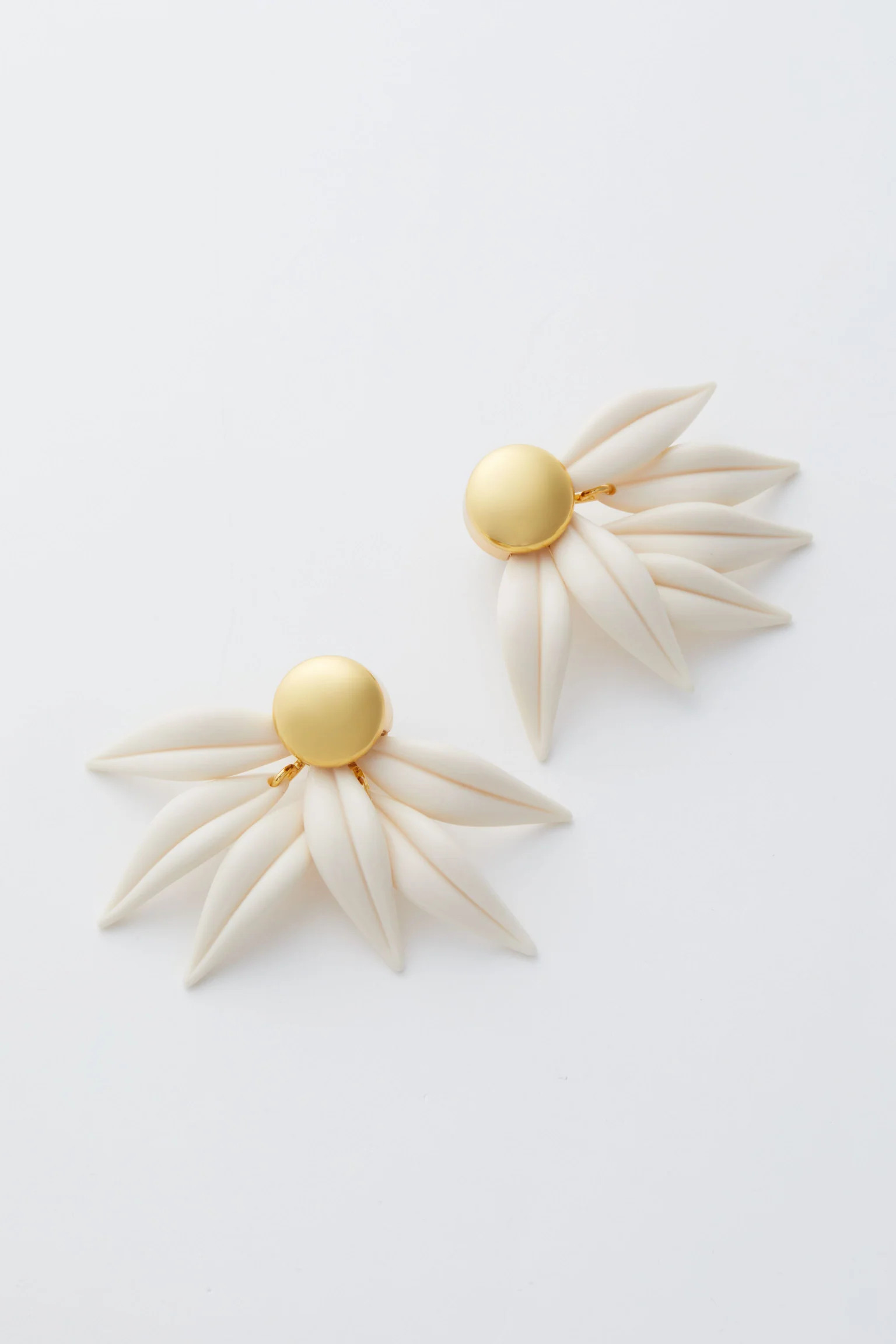 Ivory Nula Earrings | Tuckernuck (US)